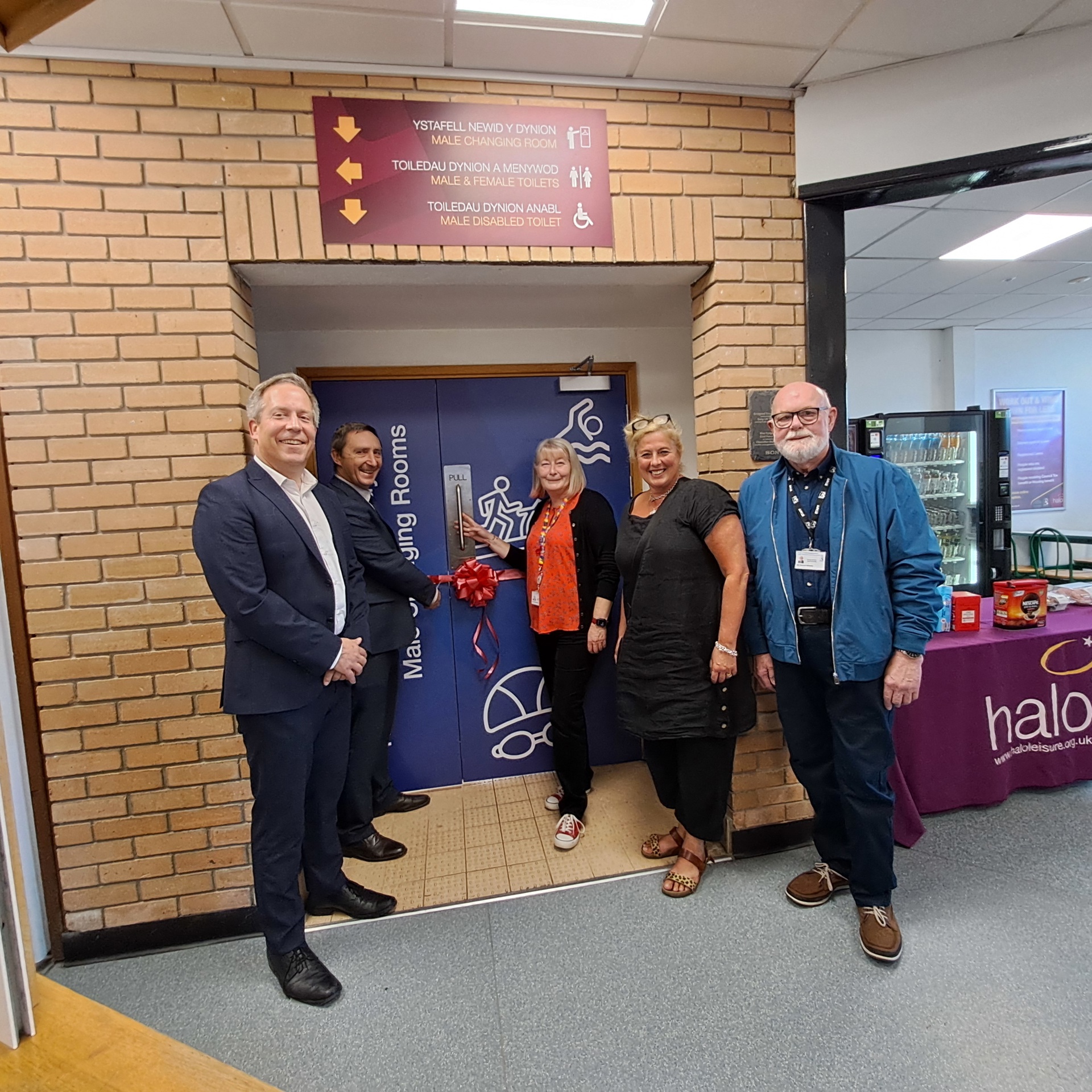 Simon Gwynne, Halo Leisure Partnership Manager, Council Leader, Cllr John Spanswick, Deputy Leader, Cllr Jane Gebbie, Cllr Melanie Evans and Cllr Richard Williams
