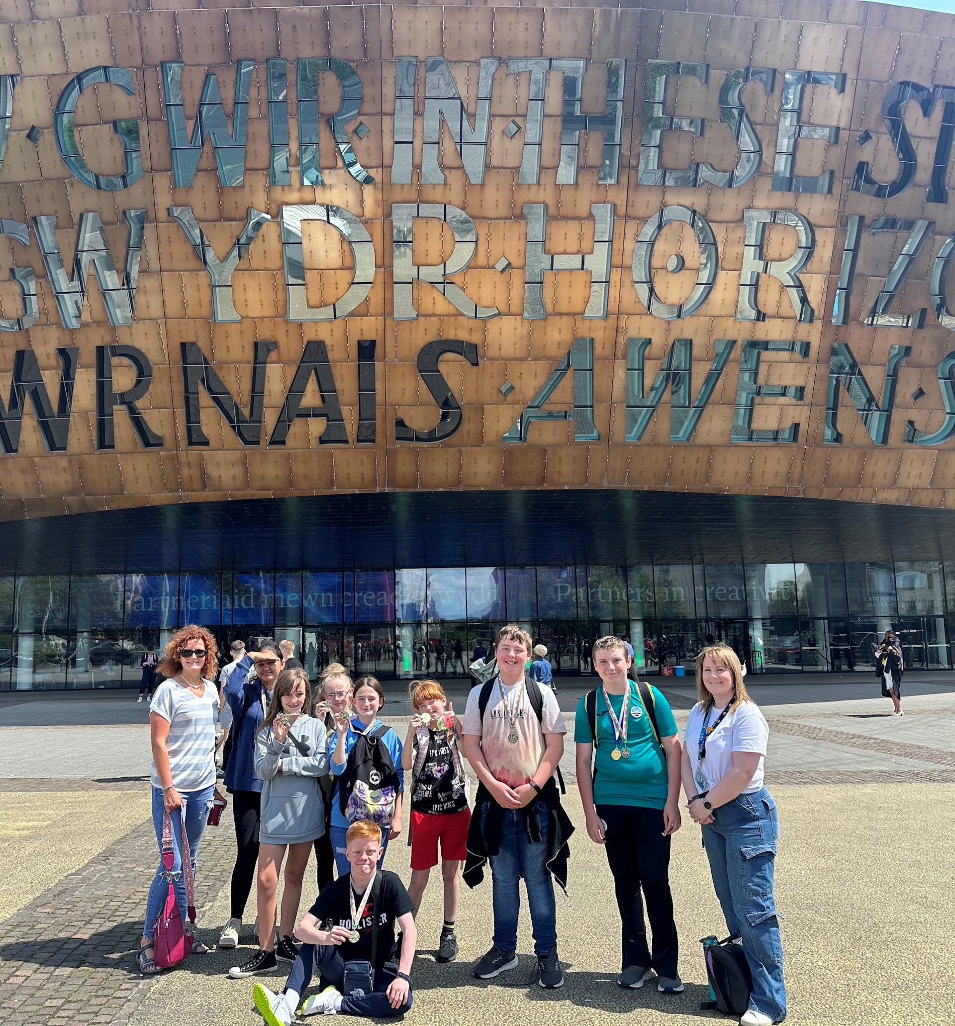 Criw Cymraeg reward trip to Cardiff Bay, which included a visit to the Senedd