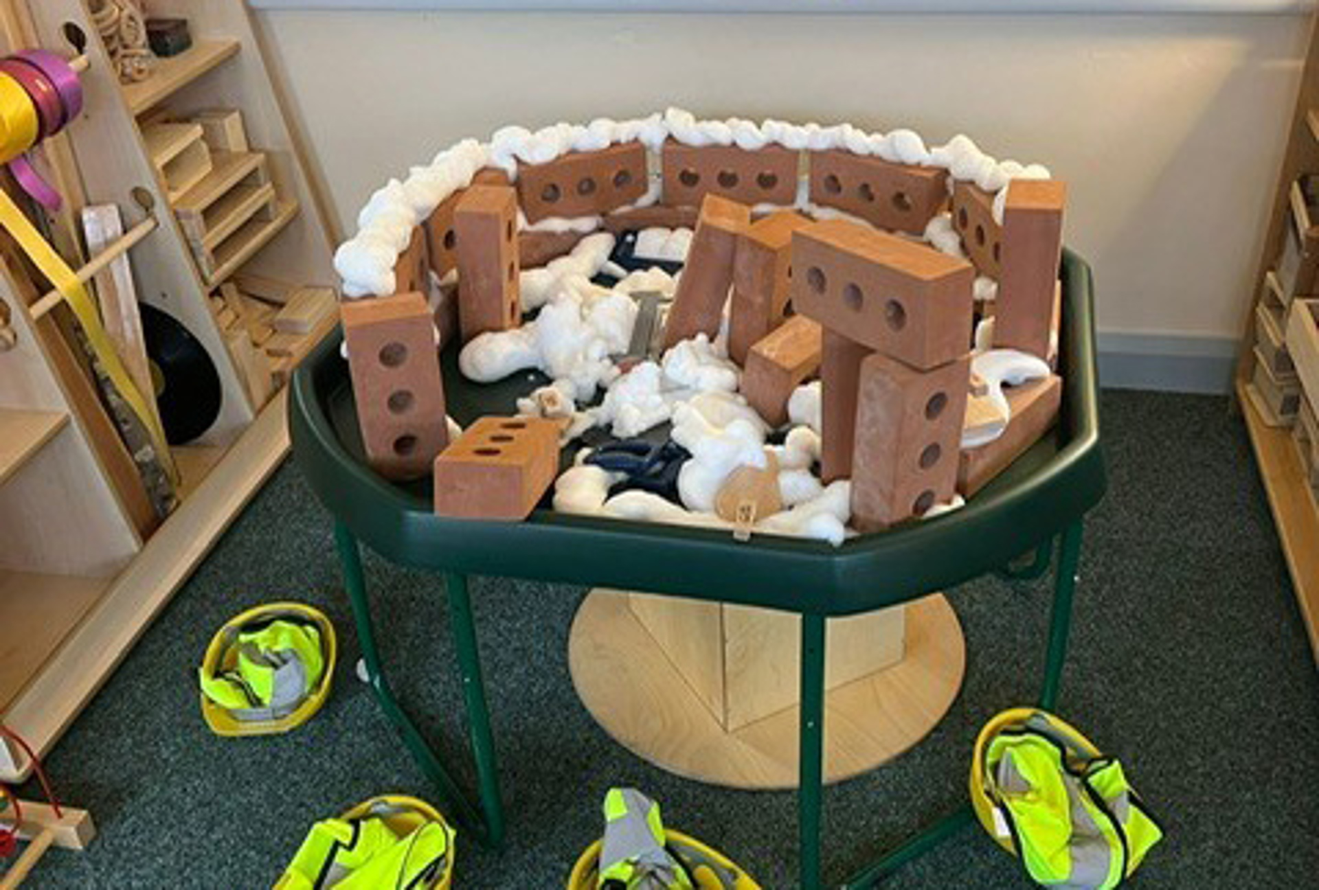 Blocks and foam game