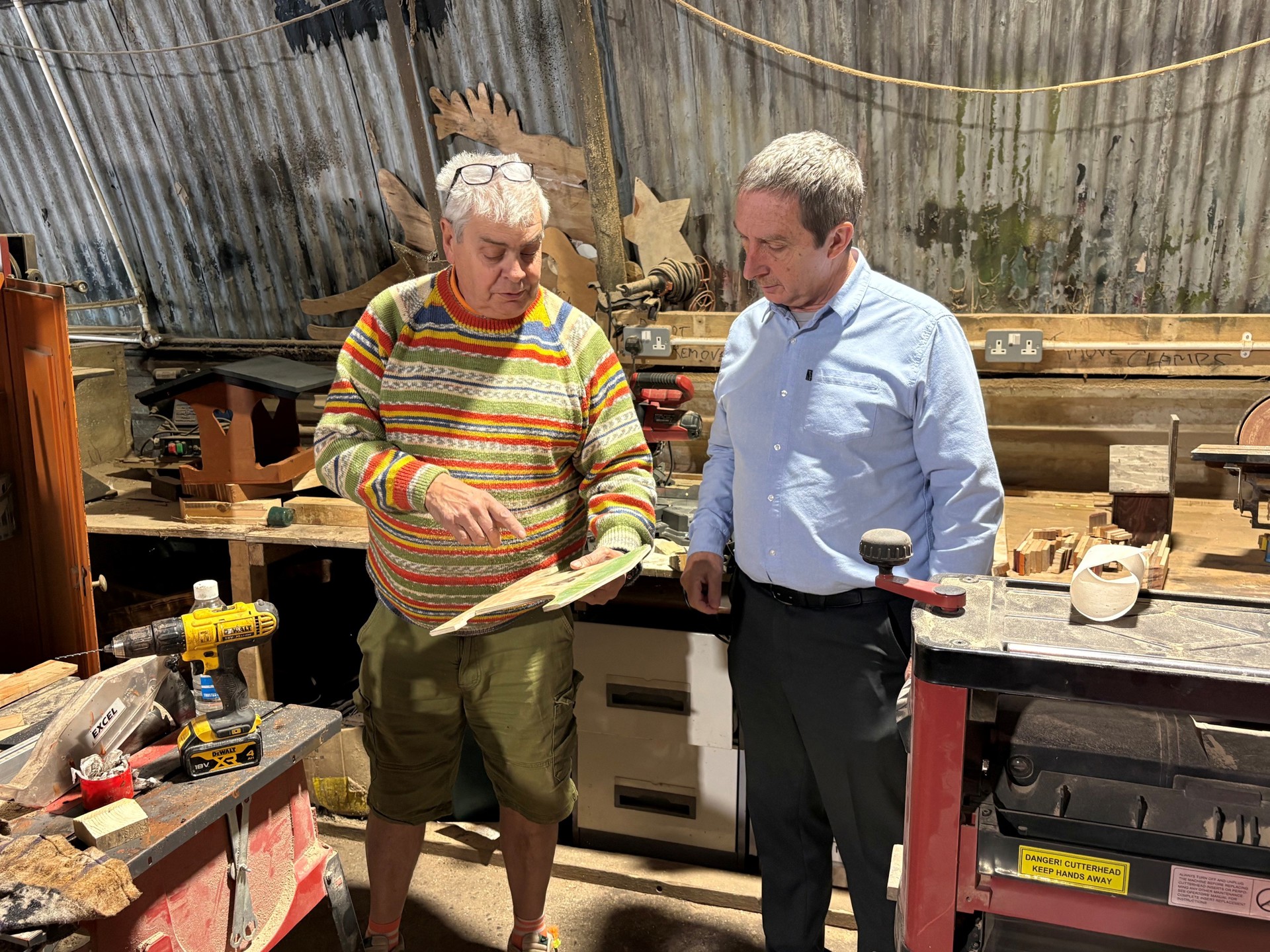 Stephen Kinnock, MP for Aberavon Maesteg, Council Leader, Cllr John Spanswick with Cabinet Members, Cllr Eugene Caparros and Cllr Gary Haines and local councillor, Cllr Chris Davies pictured at a recent visit to Caerau Men’s Shed.